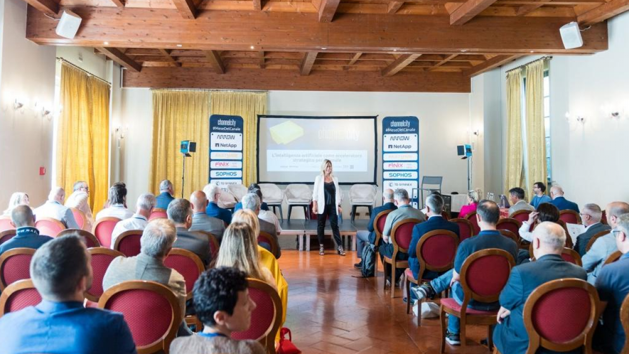 #mesedelcanale, l’Intelligenza Artificiale atterra sul canale dei partner